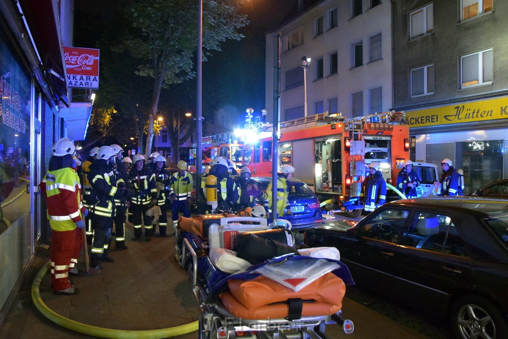 Feuer 2 Y Koeln Neustadt Sued Darmstaedterstr P201.JPG - Miklos Laubert